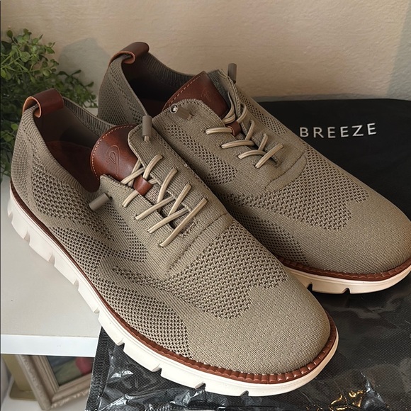 Men's Breeze Shoe/Sneaker 10.5 NEW - Picture 8 of 9